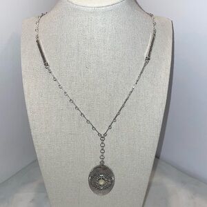 Luck silver and mother of pearl long necklace